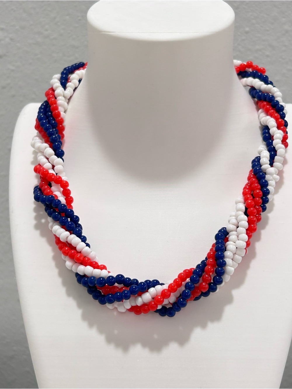Vintage 1980's Twist-a-Bead Necklace USA Patriotic Multi Strand with Clasp